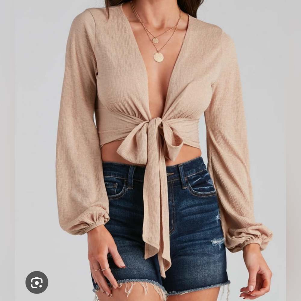 Windsor Uptown Babe Crinkle Tie Front Beige Crop Top Size S/M